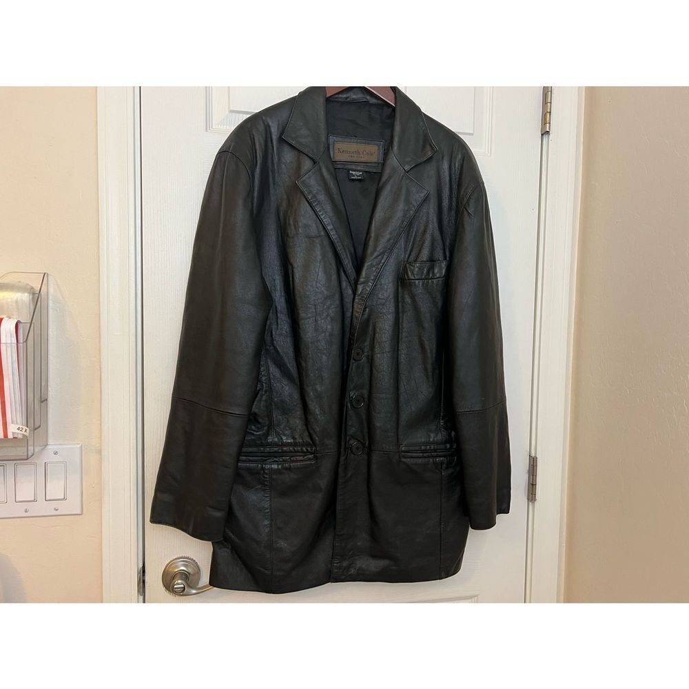 Kenneth Cole black leather Jacket size L item 120
